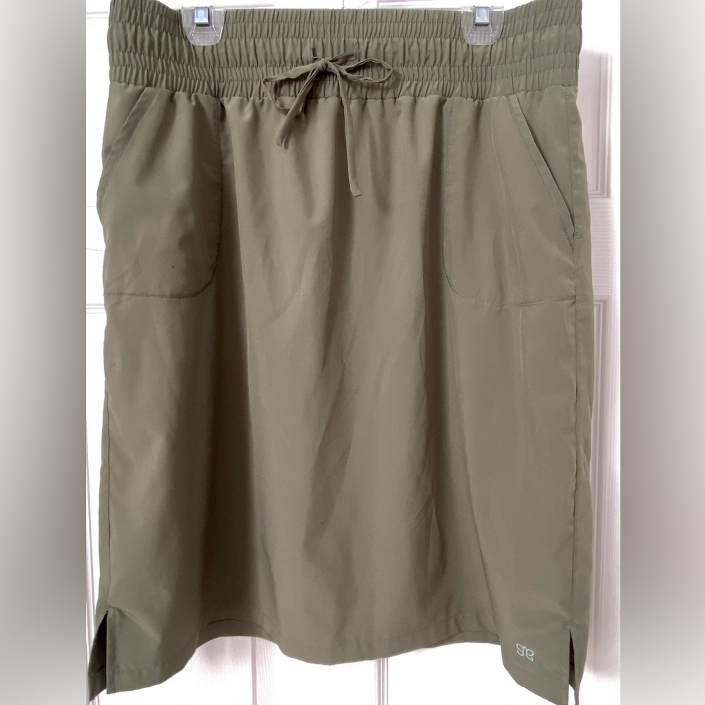 Albion Fit - The Away Skirt - XL Tall sage color